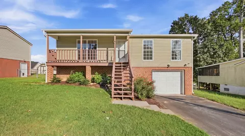 2221 Spring Meadow Ln SE, Cleveland, TN 37311