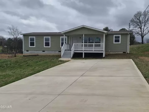 310 Bungalow Dr, Dandridge, TN 37725