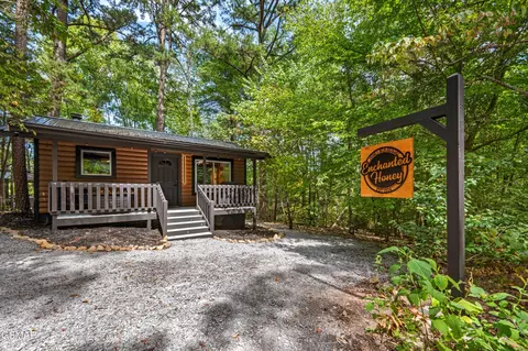 3750 Old Thomas Cross Rd, Sevierville, TN 37876