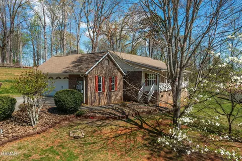 882 Pioneer Dr, Seymour, TN 37865