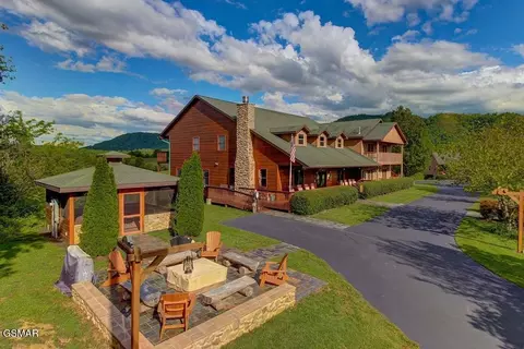 2149 Seaton Springs Rd, Sevierville, TN 37862