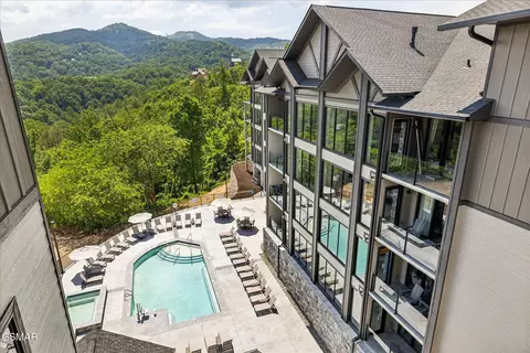 855 Campbell Lead Rd #307, Gatlinburg, TN 37738