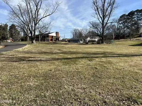 12 Lockhart Rd, Jefferson City, TN 37760
