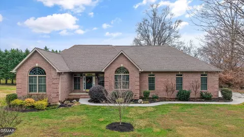 1826 Peppertree Dr, Alcoa, TN 37701