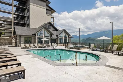 855 Campbell Lead Rd #308, Gatlinburg, TN 37738