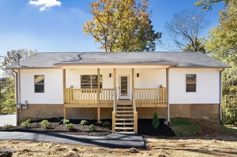 117 Walk In The Trees Dr, New Market, TN 37820