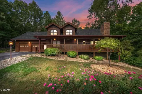 2746 Cedar Falls Way, Sevierville, TN 37862