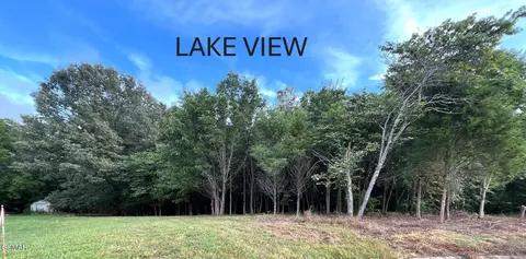 30 Sullivan Pt, Dandridge, TN 37725