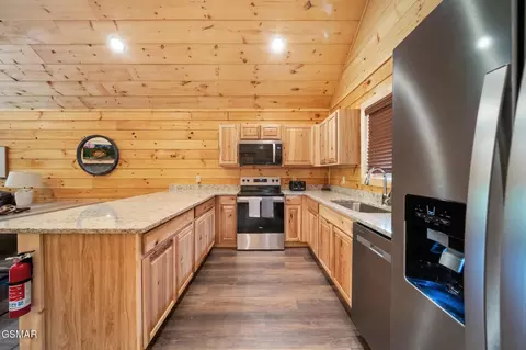 804 String Run Way, Pigeon Forge, TN 37863 photo 16