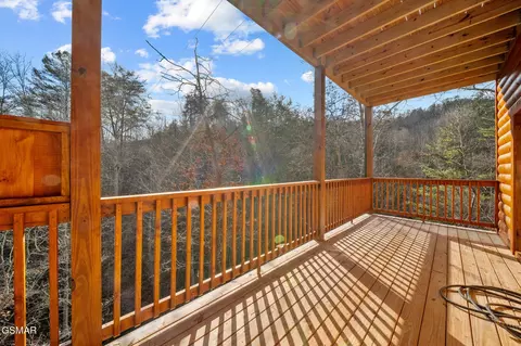 808 String Run Way, Pigeon Forge, TN 37863 photo 11