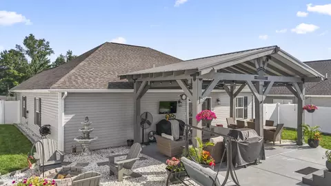 354 Caroline Ct, Talbott, TN 37877 photo 12