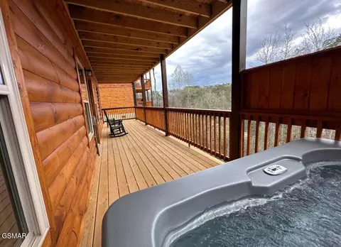 821 String Run Way, Pigeon Forge, TN 37863 photo 27