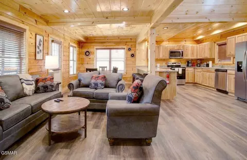 821 String Run Way, Pigeon Forge, TN 37863 photo 6