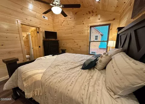 821 String Run Way, Pigeon Forge, TN 37863 photo 48