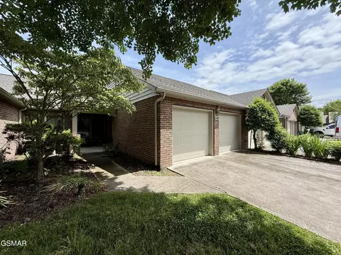 530 Sunrise Cir, Sevierville, TN 37862