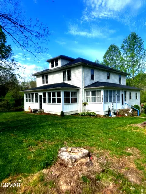3451 Cosby Hwy, Cosby, TN 37722