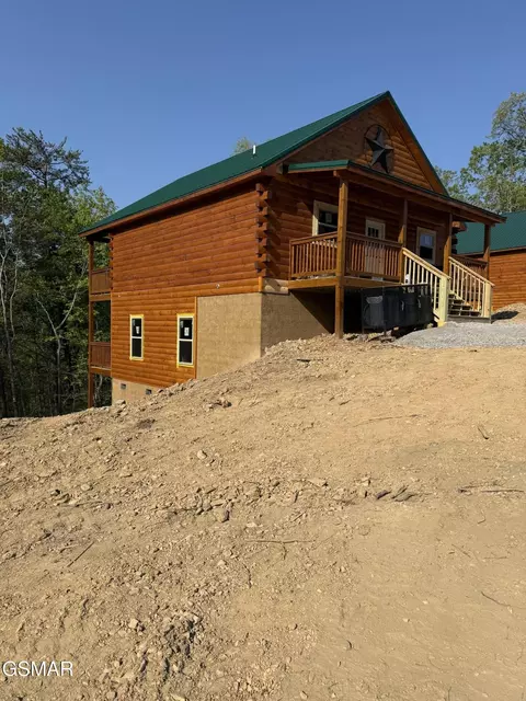2947 Fiddlers Creek Way, Pigeon Forge, TN 37863