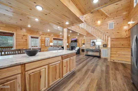 857 String Run Way, Pigeon Forge, TN 37863 photo 12