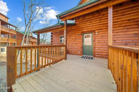 857 String Run Way, Pigeon Forge, TN 37863 photo 3