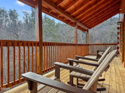 857 String Run Way, Pigeon Forge, TN 37863 photo 8