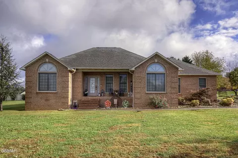 813 Hunters Ln, Seymour, TN 37865