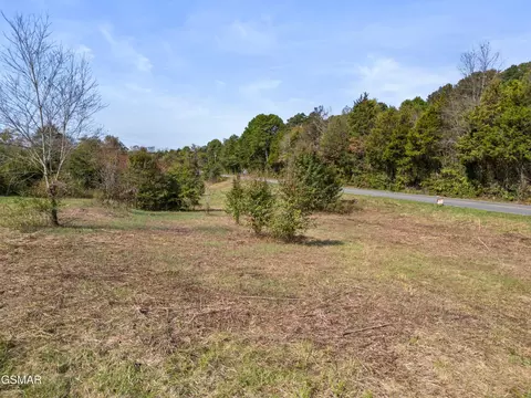 22 Green Hill Rd, Dandridge, TN 37725