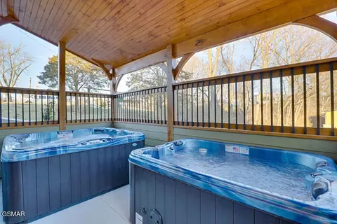 3215 Mayes Loop Rd, Pigeon Forge, TN 37863 photo 12