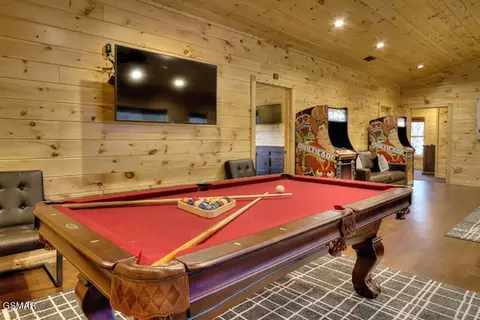 3215 Mayes Loop Rd, Pigeon Forge, TN 37863 photo 11