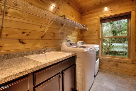 3227 Mayes Loop Rd, Pigeon Forge, TN 37863 photo 11