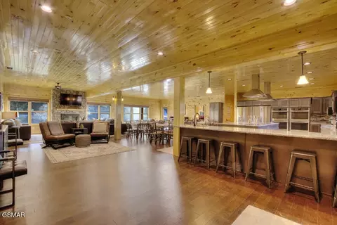 3227 Mayes Loop Rd, Pigeon Forge, TN 37863 photo 9