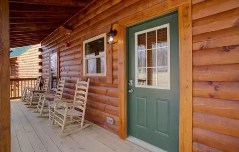 852 String Run Way, Pigeon Forge, TN 37863 photo 22