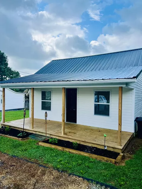 161 Eastview Dr, Bean Station, TN 37708