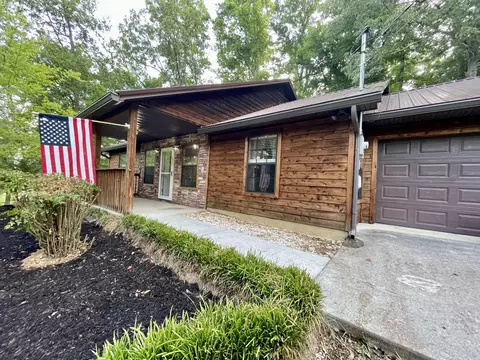 1353 Willow Creek Ln, Sevierville, TN 37876