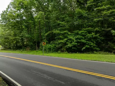 12 Middle Creek Rd, Sevierville, TN 37876