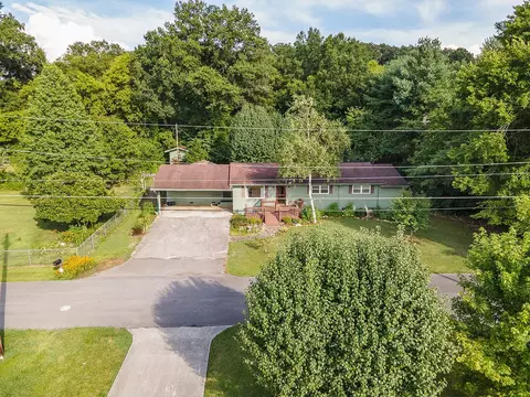 323 Lou Ellen St, Newport, TN 37821