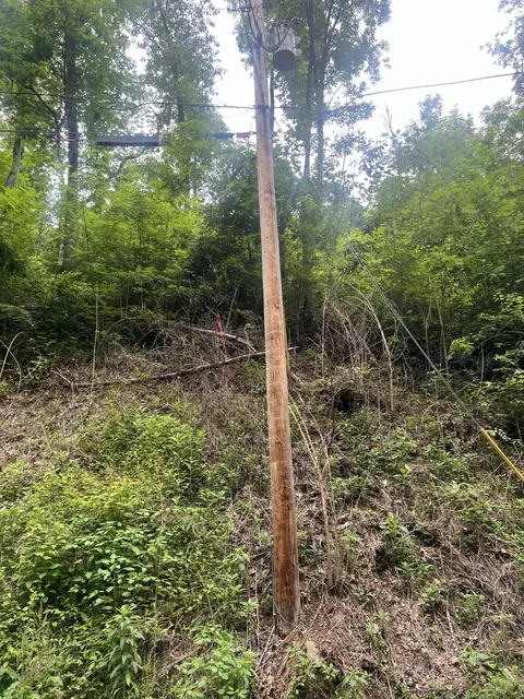 529 Deep Hollow Rd, Gatlinburg, TN 37738