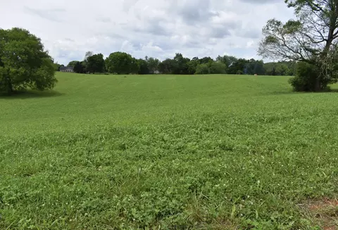 13 Temple Rd, Seymour, TN 37865