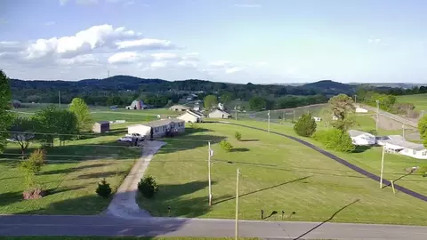 420 Wine Rd, Dandridge, TN 37725