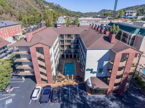 685 River Rd #415, Gatlinburg, TN 37738