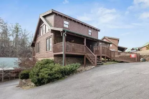 514 Blackberry Ridge Way, Pigeon Forge, TN 37863