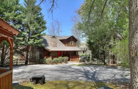 2009 Windsong Way, Sevierville, TN 37876