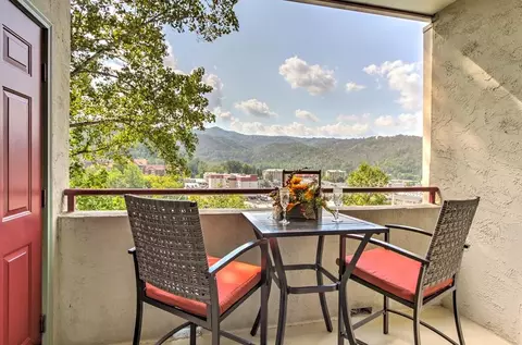 354 Holly Ridge Rd #606, Gatlinburg, TN 37738