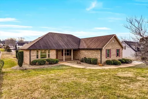 1955 Chelsea Jo Ln, Sevierville, TN 37876
