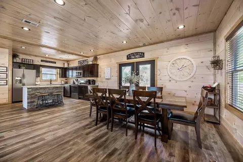 1663 Falls Way, Pigeon Forge, TN 37863 photo 6