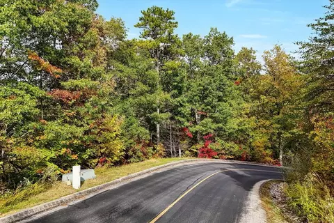 4416 Whetstone Rd, Sevierville, TN 37862
