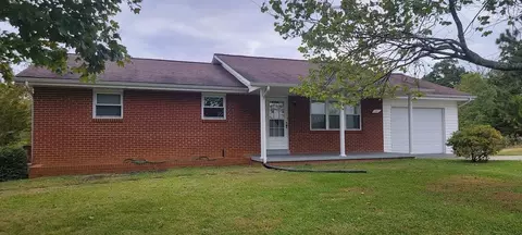 141 Sweeten Rd, Parrottsville, TN 37843