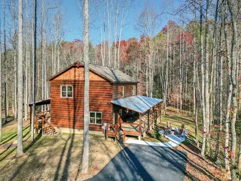 4705 Conner Dr, Gatlinburg, TN 37738