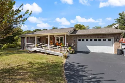 1328 Oak Ridge Hwy, Clinton, TN 37716