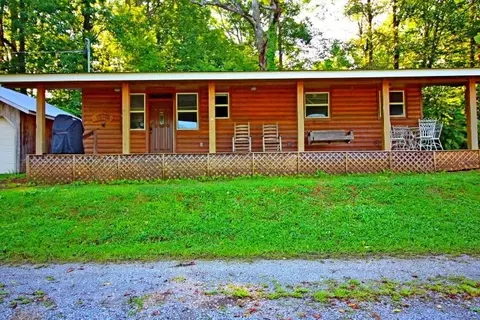 7732 Cedar Creek Rd, Townsend, TN 37882