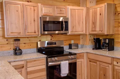 826 String Run Way, Pigeon Forge, TN 37863 photo 9
